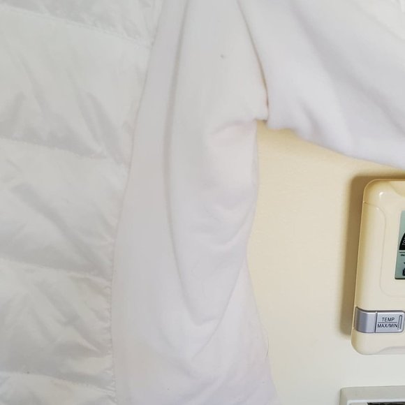 Lululemon Down for a Run size 10 - Picture 4 of 8